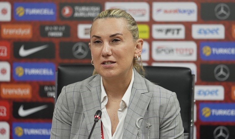 Necla Güngör Kıragası: 'Play-off şansımız çok yüksek'