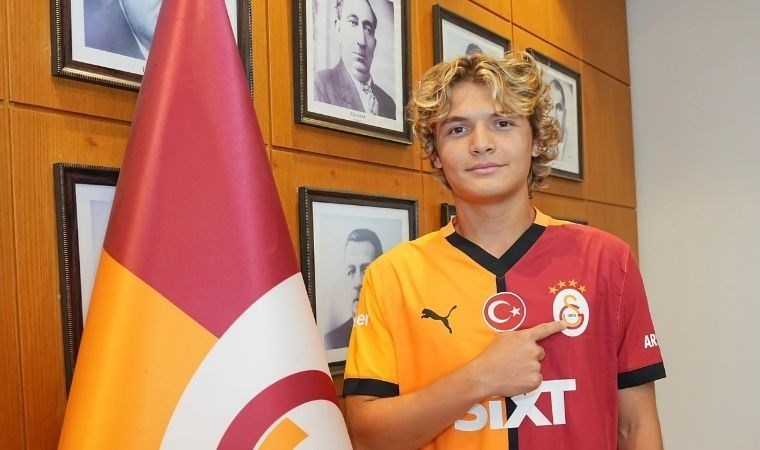 Galatasaray'dan Efe Akman'a yeni sözleşme!