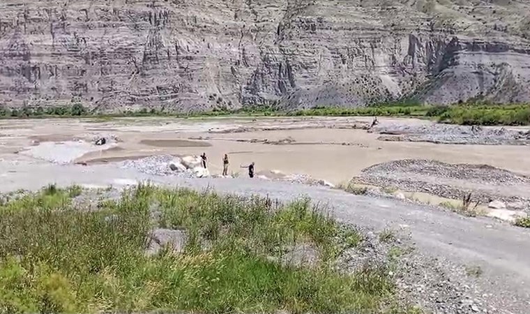 Tortum Çayı'nda aranan 8 aylık bebeğe ulaşılamadı