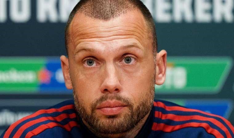 Everton efsanesi Heitinga, Liverpool'da!