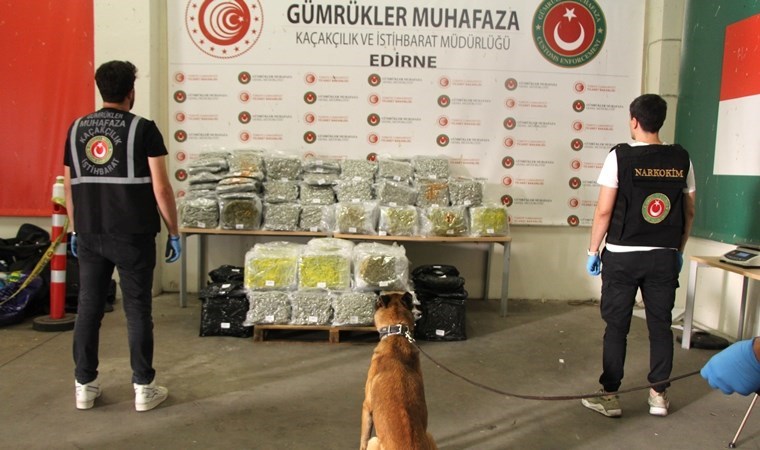 Kapıkule'de 244 kilo esrar ele geçirildi