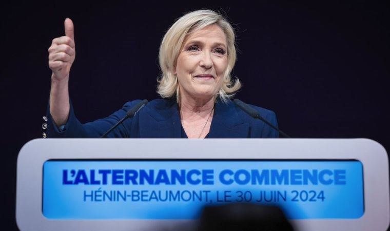 Fransa’da 200’den fazla aday, Le Pen’e engel olmak için adaylıktan çekildi