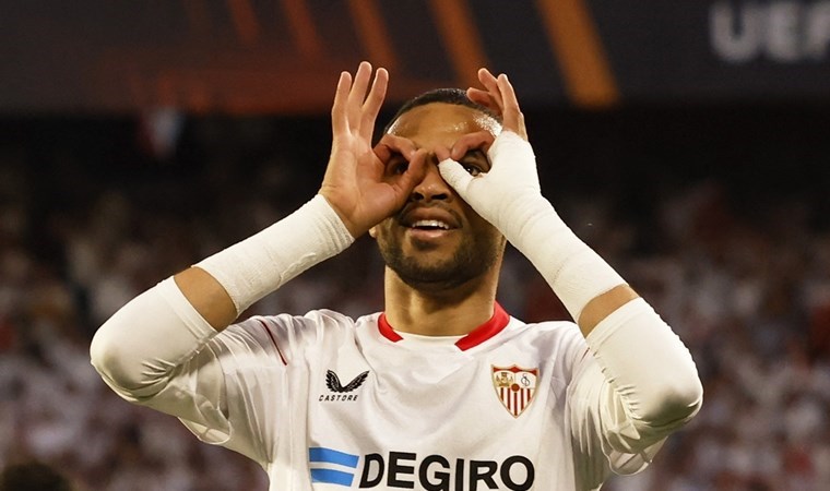 Sevilla'dan En Nesyri açıklaması: 'Görüşmelerin ardından Fenerbahçe'ye...'