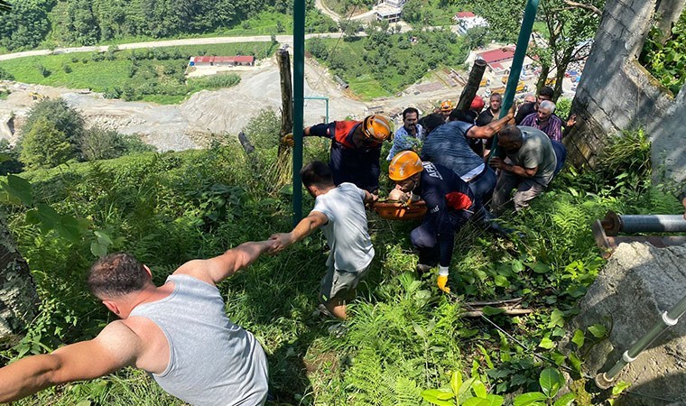 Çay yüklediği ilkel teleferikte elektrik akımına kapılan çiftçi, ağır yaralandı