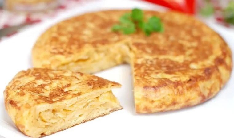 İspanyol omleti de denilen kahvaltılık enfes lezzet: Tortilla de Patatas tarifi...