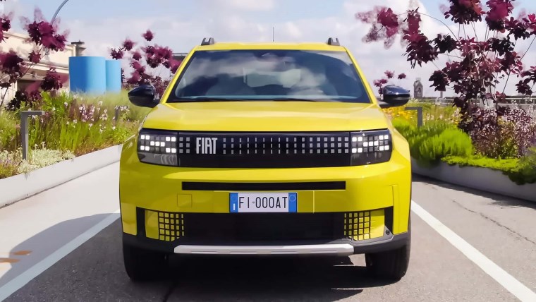 Fiat Grande Panda elektrikli ve hibrit motorla geliyor! İşte Türkiye fiyatları ve tüm özellikleri...