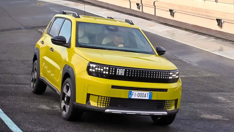 Fiat Grande Panda elektrikli ve hibrit motorla geliyor! İşte Türkiye fiyatları ve tüm özellikleri...