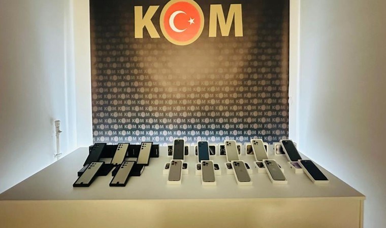 1.5 milyon değerinde 15 kaçak cep telefonu ele geçirildi