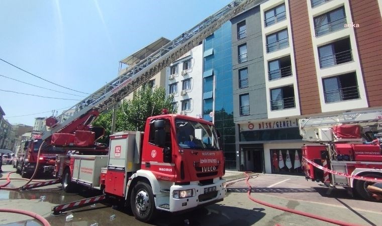 İzmir’deki DİSK Genel-İş binasında yangın