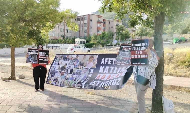 Adalet nöbeti tutan depremzede Tuba Erdemoğlu: Göz göre göre 44 kişinin katliamıyla sonuçlanan Saitbey Sitesi için adalet istiyoruz