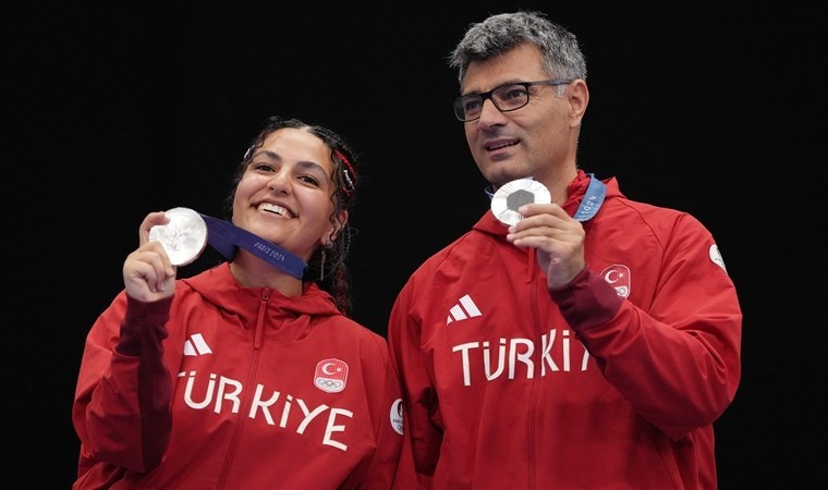 Paris 2024'te tarihi başarı: Millilerimiz atıcılıkta gümüş madalya kazandı!