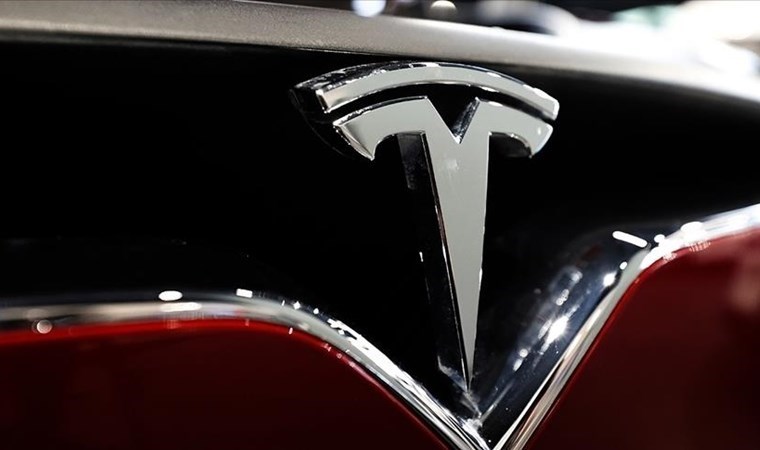 Tesla, yaklaşık 2 milyon aracını geri çağıracak