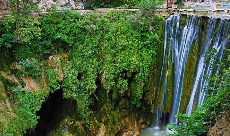 Osmaniye'de şelaleye giren genç boğuldu