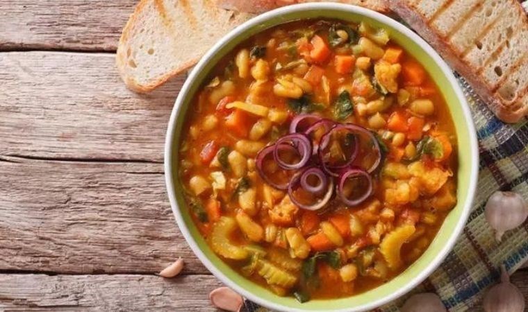 İtalya'nın gizli lezzeti: Ribollita çorbası tarifi