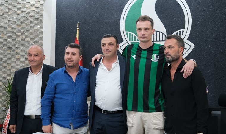 Sakaryaspor, Jakub Szumski'yi kadrosuna kattı