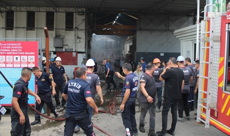 Aydın’da fabrika yangını... 9 kişi dumandan etkilendi