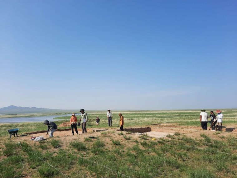 Türklerin ata toprağındaki 'kayıp kent'in izleri Moğolistan'da ortaya çıktı! 30 kişilik ekip tarafından araştırılıyor...