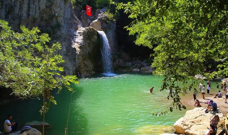 Kastamonu'nun ilçeleri! Kastamonu'nun kaç ilçesi var? Kastamonu'nun ilçe nüfusları kaç? Kastamonu ilçe belediyeleri hangi partiden?