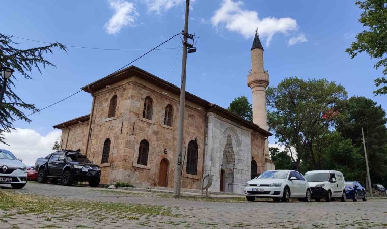 Tarihi kazıların yapıldığı Kalehöyük, otopark alanına döndü