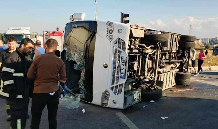 Tekirdağ’da hafif ticari araç, servis midibüsüne çarptı: 11 yaralı