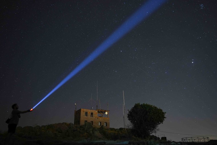 Bergama Akrapolü'nde görsel şölen: 'Perseid meteor yağmuru' nedir?