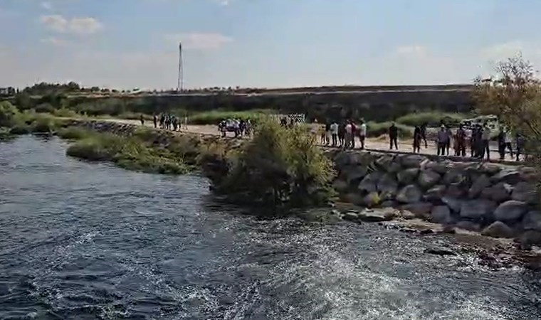 Serinlemek için Fırat Nehri’ne giren çocuğun cenazesi çıkarıldı