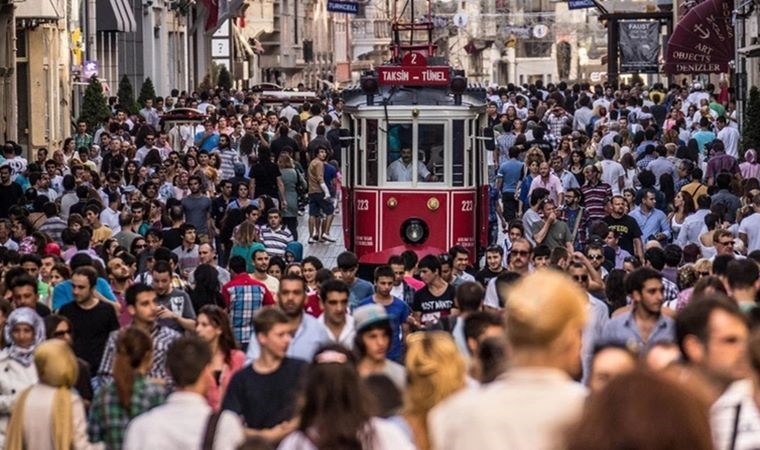 Türkiye'de geçen yıl yaklaşık 3,5 milyon kişi iller arasında göç etti