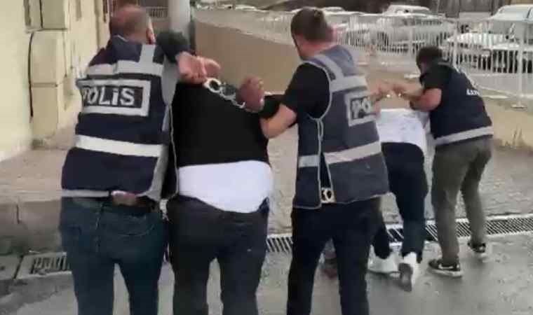 ’Dur’ ihtarına uymayıp kaçarken polise çarpan şahıslar yakalandı