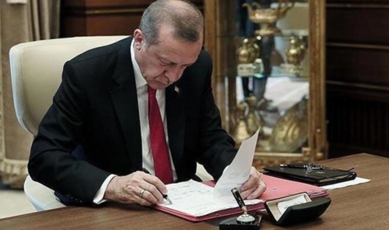 Resmi Gazete'de yayımlandı: Erdoğan'dan gece yarısı 'atama' kararları!