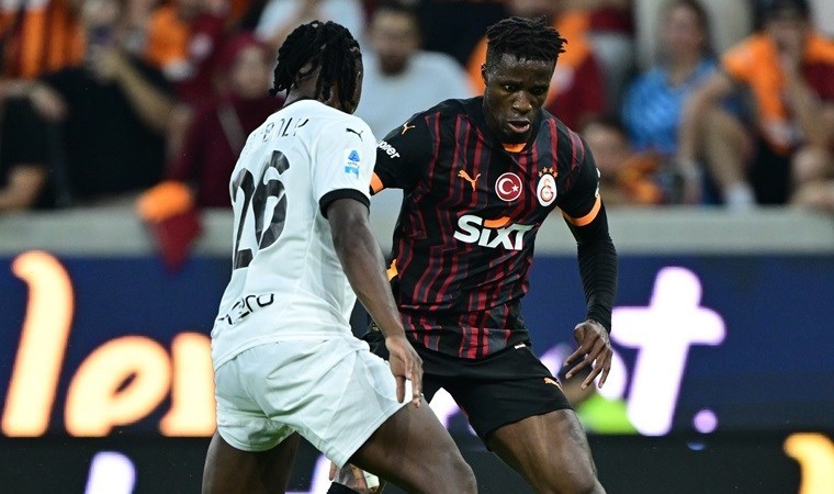 Adı Leicester City ile anılıyordu: İngiliz ekibinden Galatasaray'a Wilfried Zaha şartı!