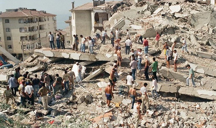 17 Ağustos depreminin üstünden çeyrek asır geçti... 'İstanbul tetikte olmalı'