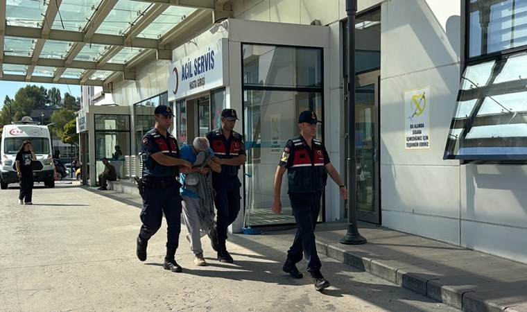 Kastamonu'da bir kişi oğlunu bıçakla öldürdü