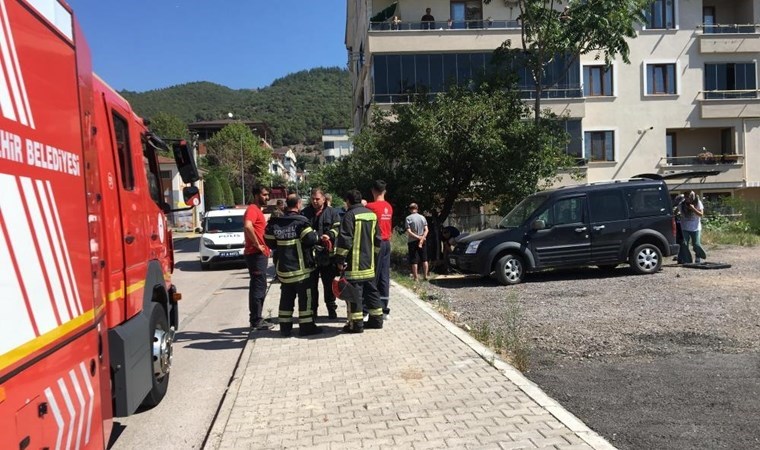 Krikonun boşalması sonucu aracın altında kaldı: Ağır yaralandı!