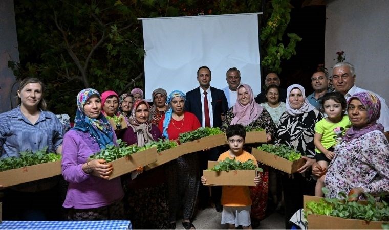 Bornova’da üreticiye yerel tohum ve fide desteği