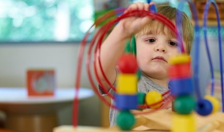 2 yaş altı çocuklarda otizm tespiti için yapay zeka kullanılabilir