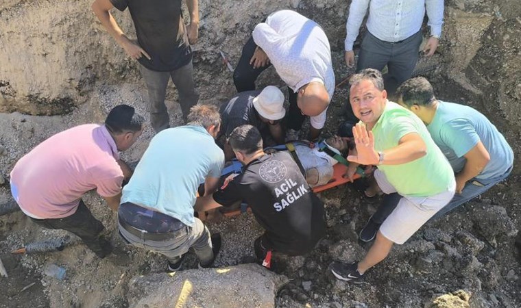 Malatya'da toprak yığınının altında kalan işçi kurtarıldı