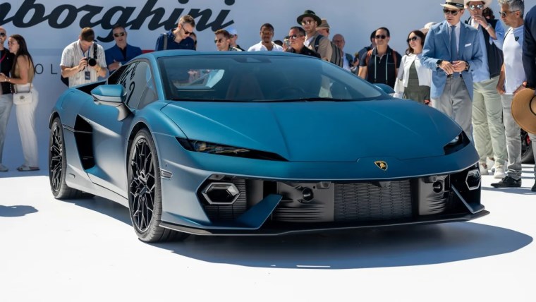 Lamborghini son modelini tanıttı: İşte 920 beygirlik hibrit Temerario'nun teknik özellikleri ve fiyatı...