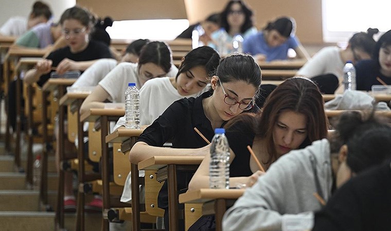 Zirvede bir ilk: En başarılı liseler açıklandı