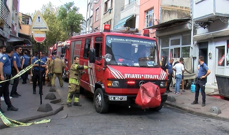 Beyoğlu’nda pilavcıda gaz sızıntısı nedeniyle patlama: 2 yaralı