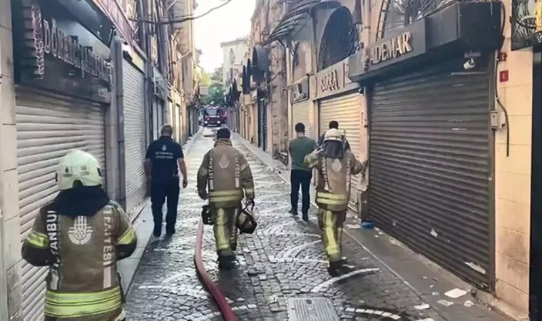 Kapalıçarşı'da kuyumcu atölyesinde yangın!