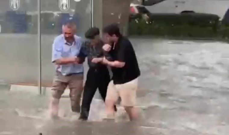 Ankara'da sağanak... Alt geçit ve caddeler suyla doldu