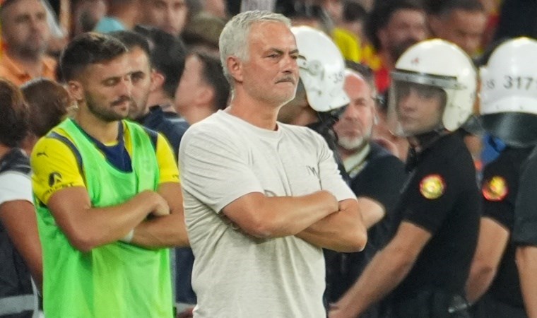 Jose Mourinho'dan kadro yanıtı: 'Ferdi'nin yerine sol bekte...'