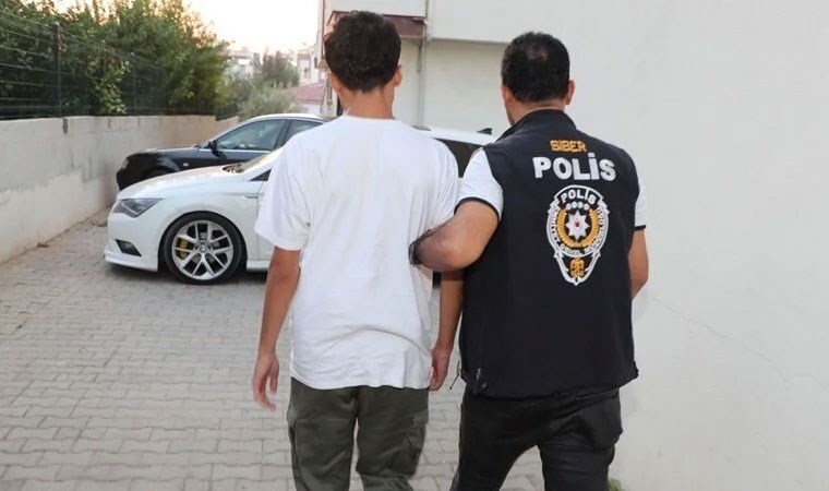 Mersin'de ‘müstehcen yayın’ operasyonu: 10 gözaltı