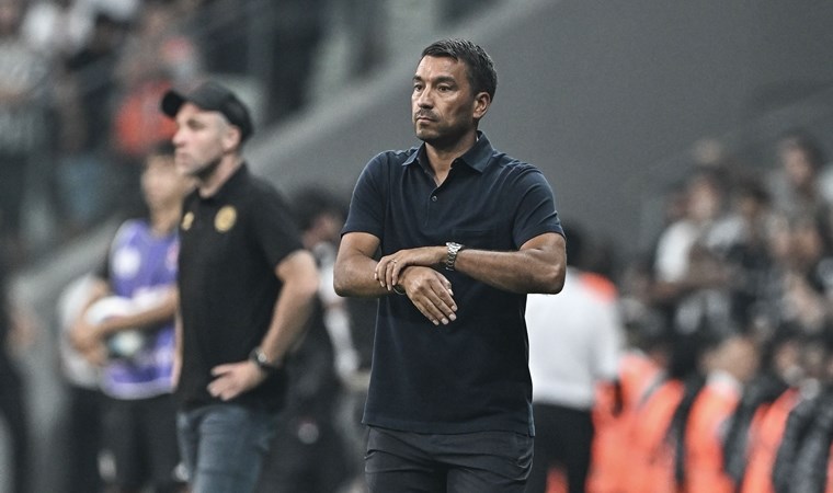 Spor yazarları Beşiktaş - Lugano maçını yorumladı: 'Yazan ve yöneten: Giovanni Van Bronckhorst'