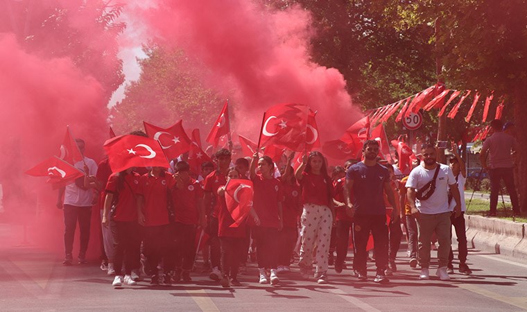 Zafer Bayramı'nın 102. yılı tüm yurtta coşkuyla kutlandı