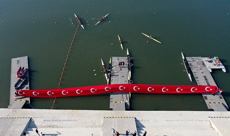 Zafer Bayramı'nın 102. yılı tüm yurtta coşkuyla kutlandı