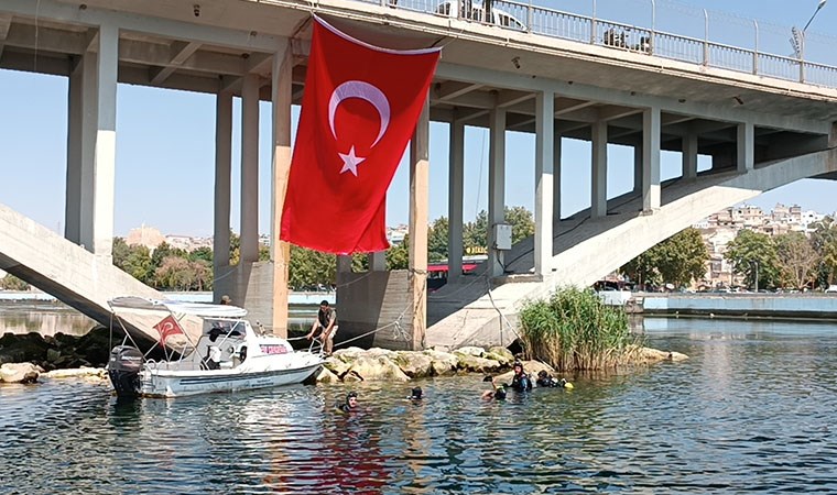 Zafer Bayramı'nın 102. yılı tüm yurtta coşkuyla kutlandı