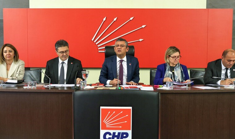 CHP Parti Meclisi 2 Eylül'de toplanacak: Masada 'tüzük taslak metni' var