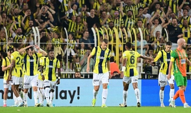 Fenerbahçe Alanya'yı rahat geçti! Kadıköy'de galibiyet 3 golle geldi...