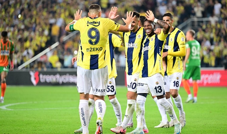 Spor yazarları Fenerbahçe - Alanyaspor maçını yorumladı: 'Topu rakibe bırakan takım gitti'